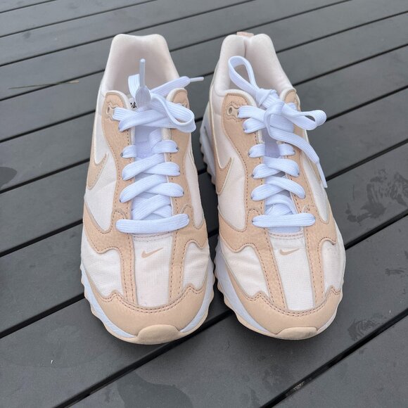 Nike Women's Air Max Dawn 'Light Soft Pink' (DR2395-600) Size 7 - Picture 1 of 6